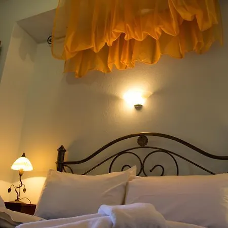 Hotel Ismini 2*